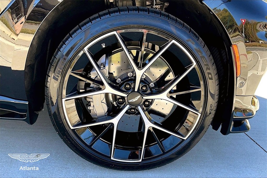 New 2026 Aston Martin DBX 707 image 16