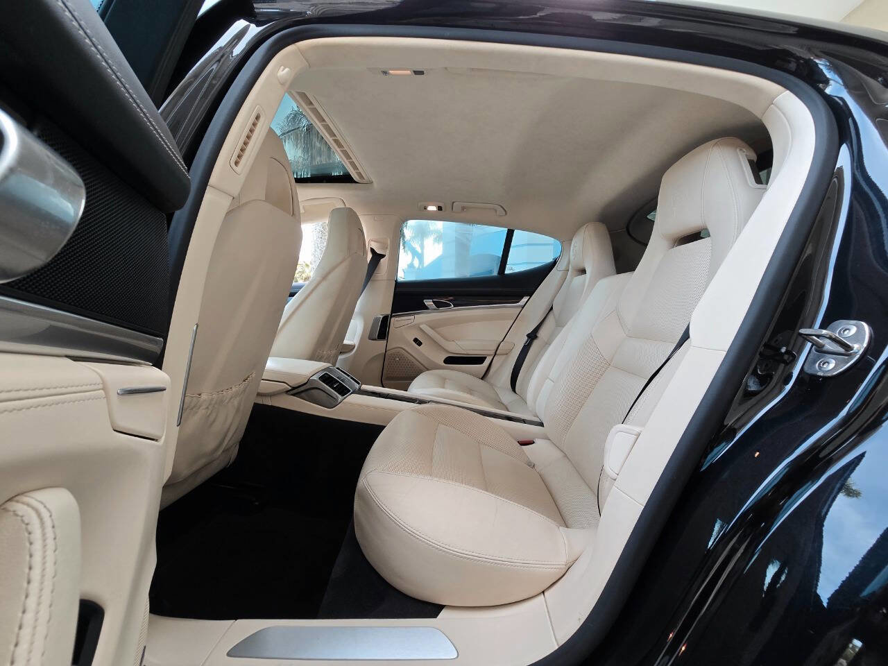 Used 2014 Porsche Panamera Turbo S w/ Exterior Package in Black image 17