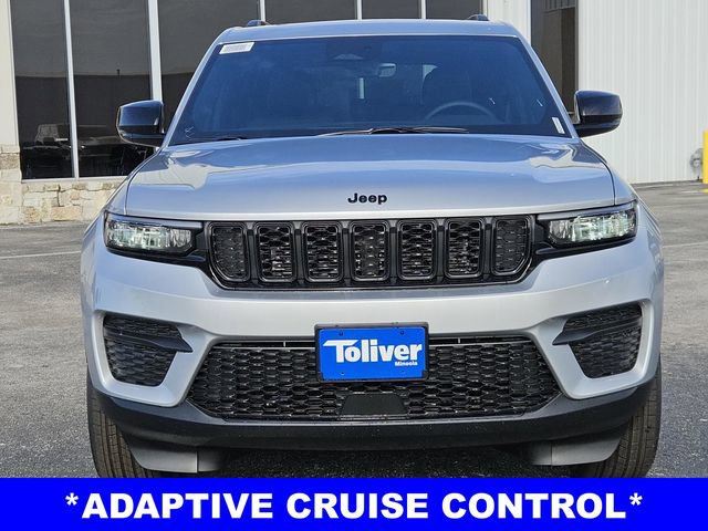 New 2025 Jeep Grand Cherokee Laredo image 3