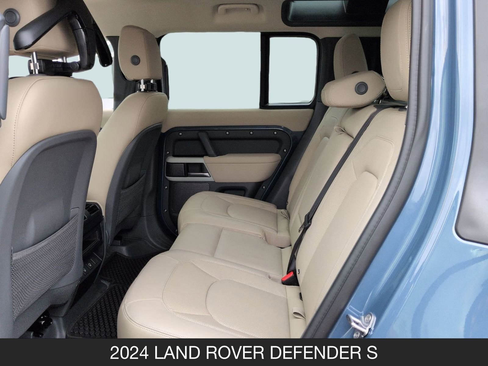 Used 2024 Land Rover Defender 110 S image 16
