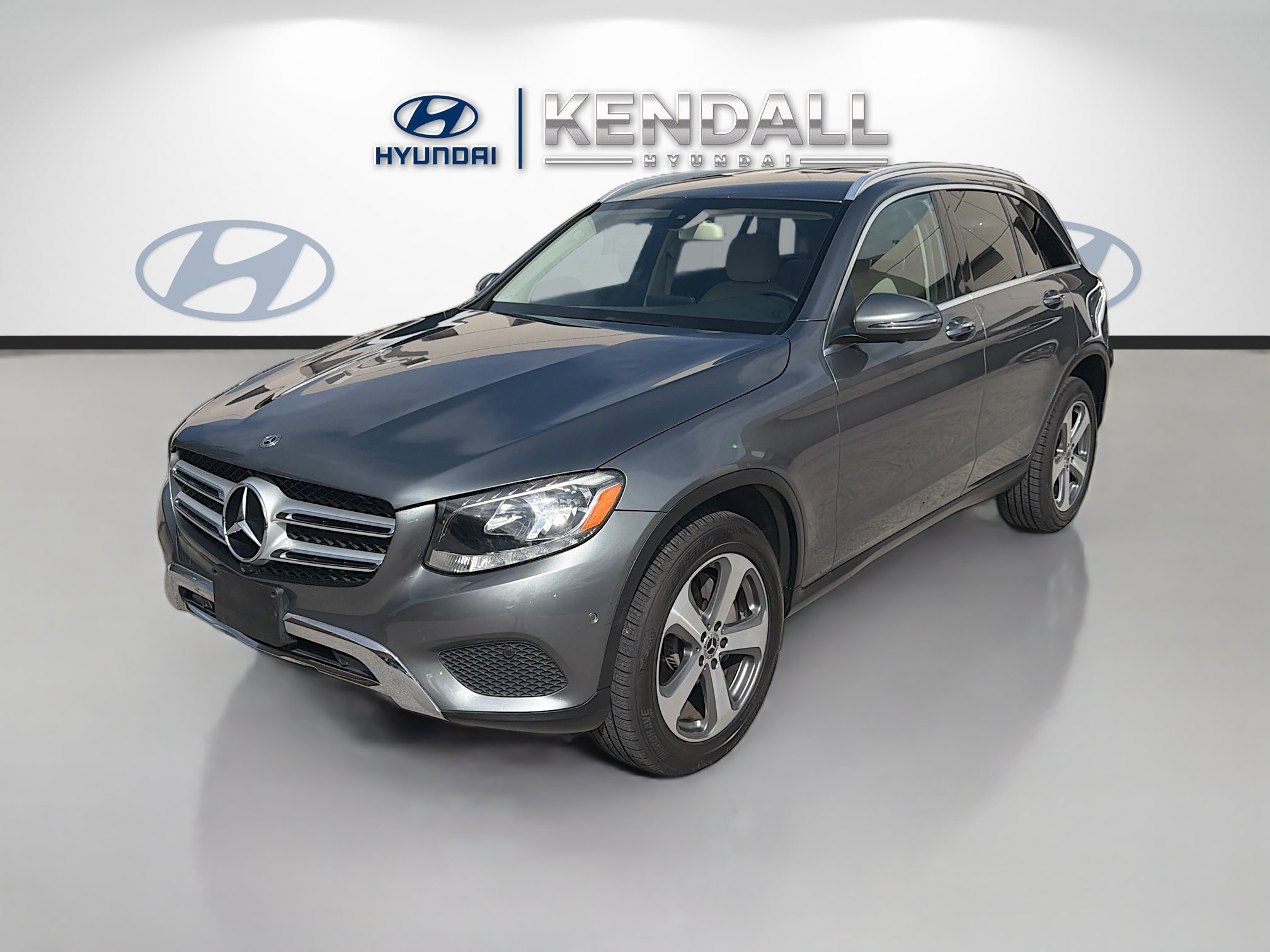 Used 2019 Mercedes-Benz GLC 300 image 3