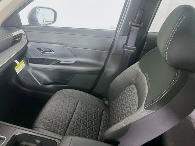 Used 2026 Nissan Kicks SV image 24