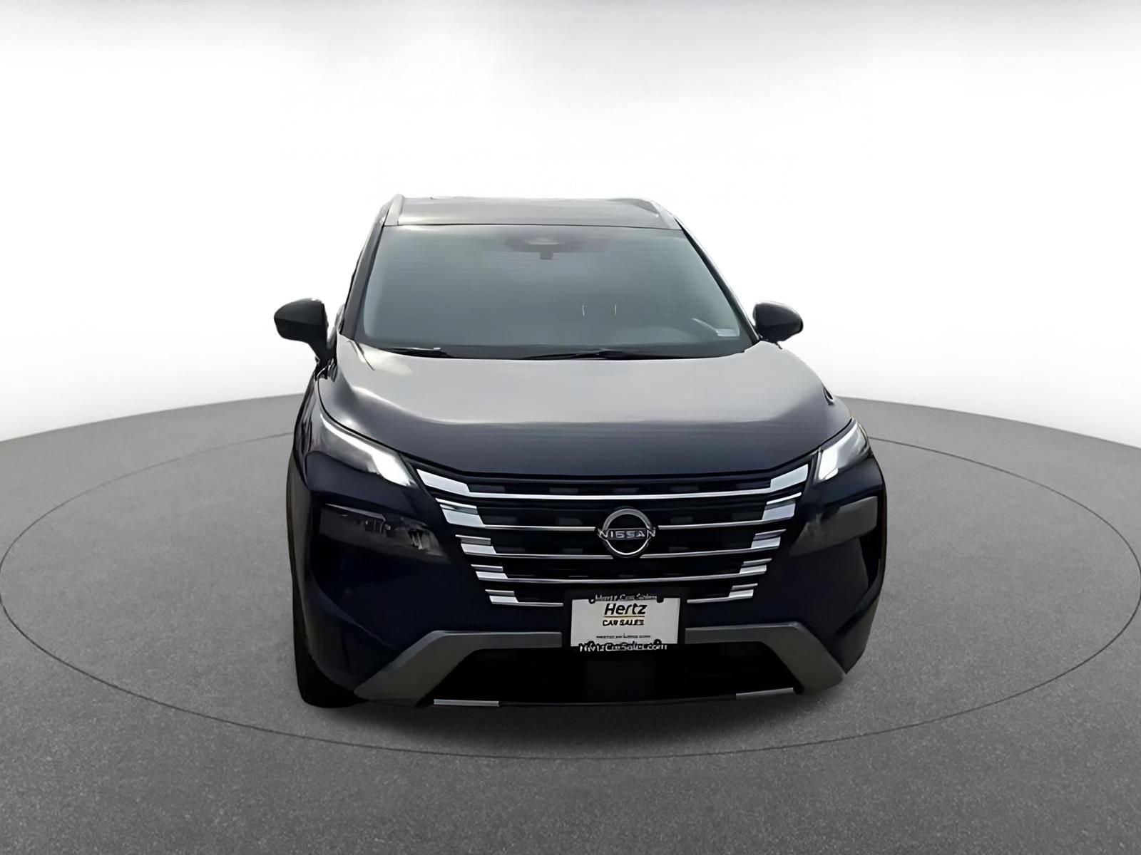 Used 2026 Nissan Rogue SL FWD image 4