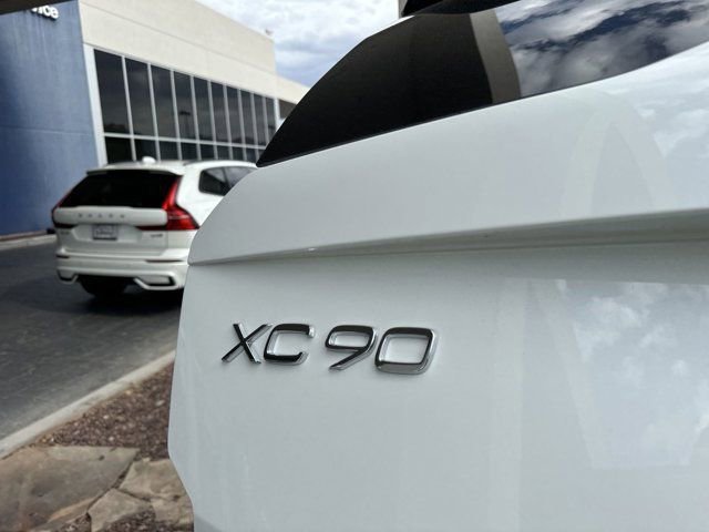 New 2025 Volvo XC90 T8 Plus w/ Protection Package Premier image 7