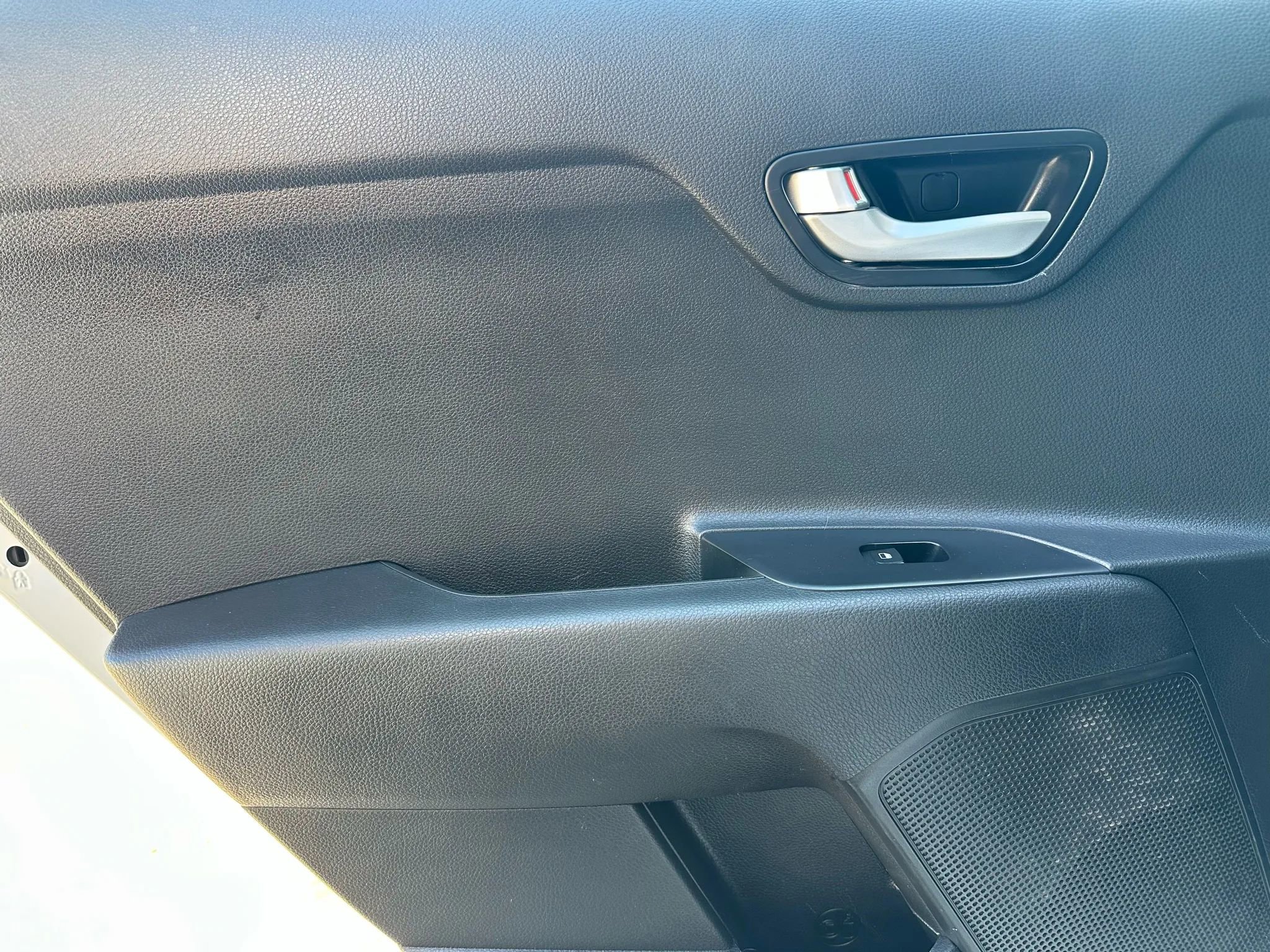 Used 2019 Kia Rio S image 8