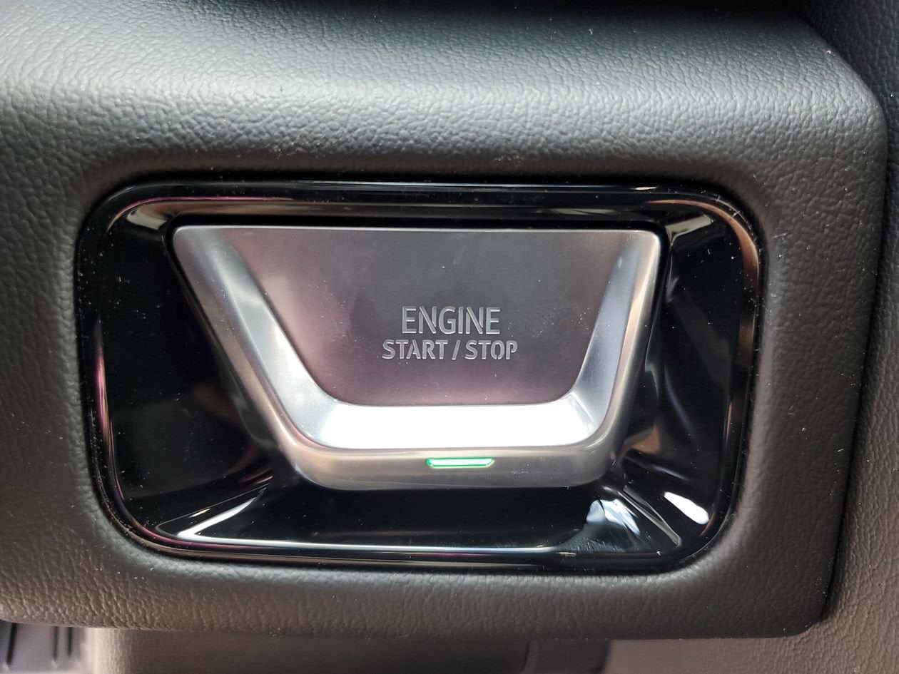 New 2026 GMC Yukon XL Denali w/ Sun & Power Step Package AWD/4WD image 24
