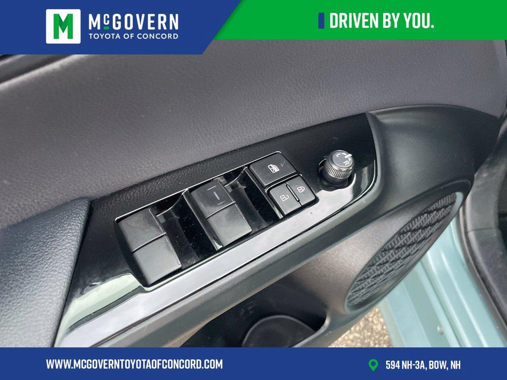Used 2021 Toyota Prius LE w/ Carpet Mat Package (TMS) AWD/4WD image 14