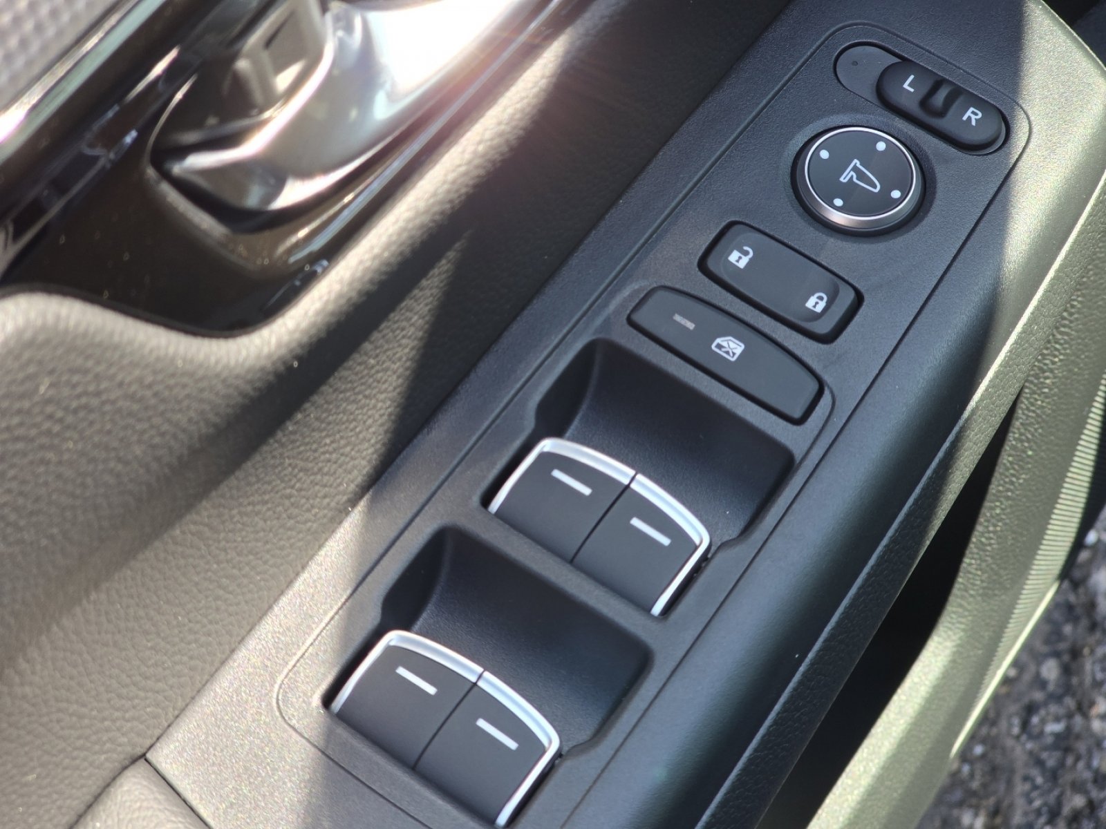 New 2026 Honda CR-V EX-L image 25