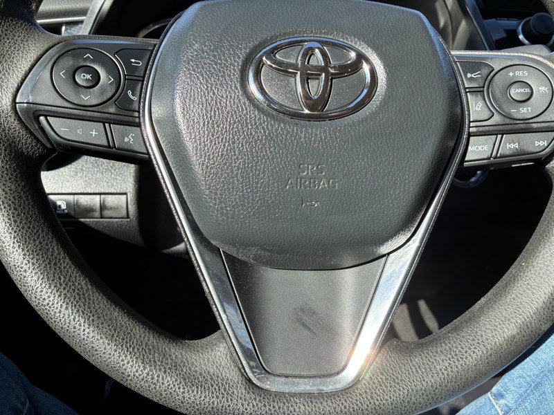Used 2019 Toyota Camry LE w/ Convenience Package FWD image 8