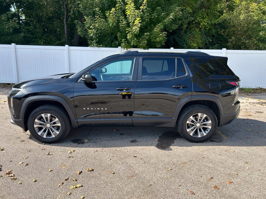 Used 2025 Chevrolet Equinox LT w/ Convenience Package II AWD/4WD image 6