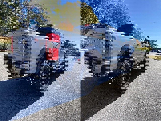 New 2026 Ford F250 Lariat w/ Black Appearance Package image 23