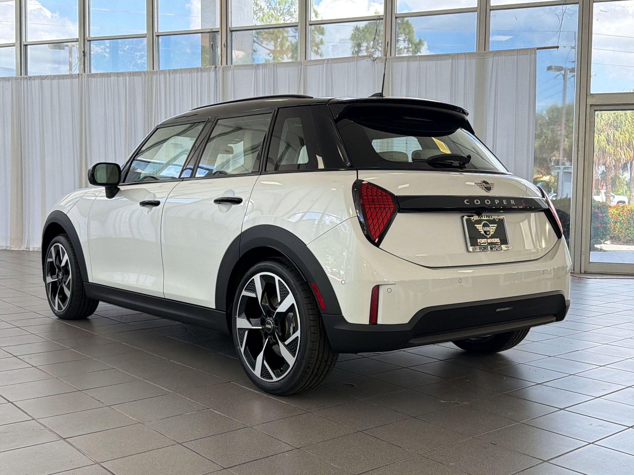 New 2026 MINI Cooper S FWD image 3