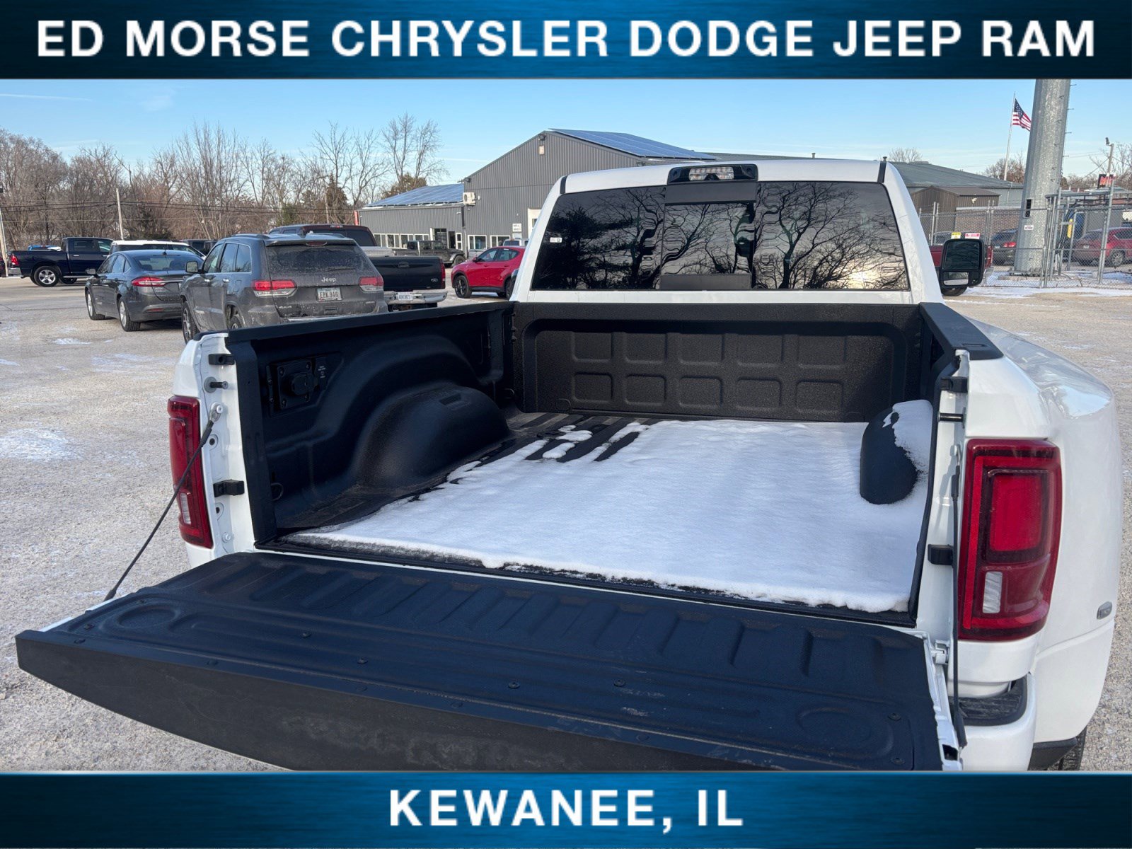 New 2026 RAM 3500 Laramie AWD/4WD image 19