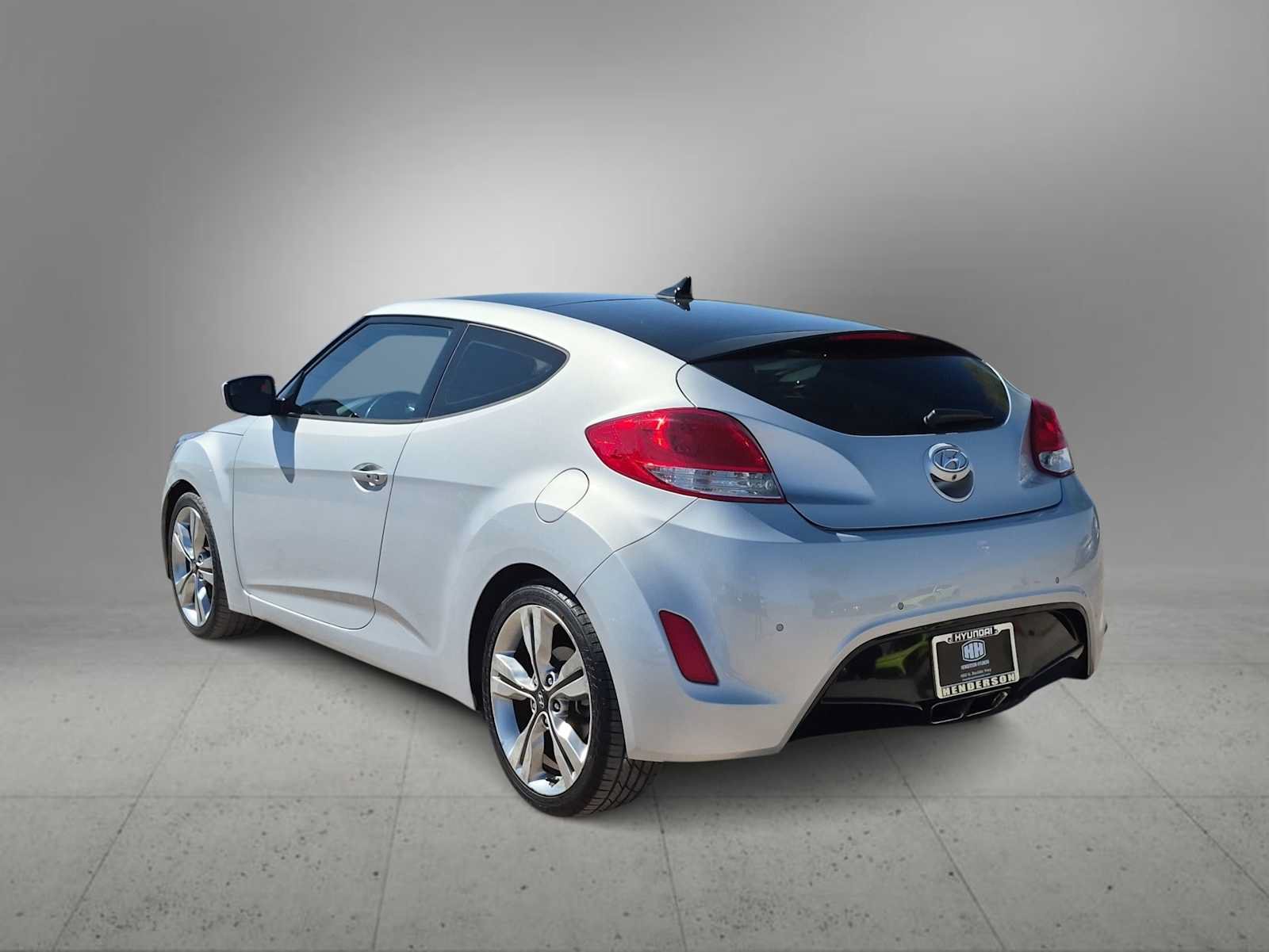 Used 2016 Hyundai Veloster w/ Option Group 03 FWD image 6