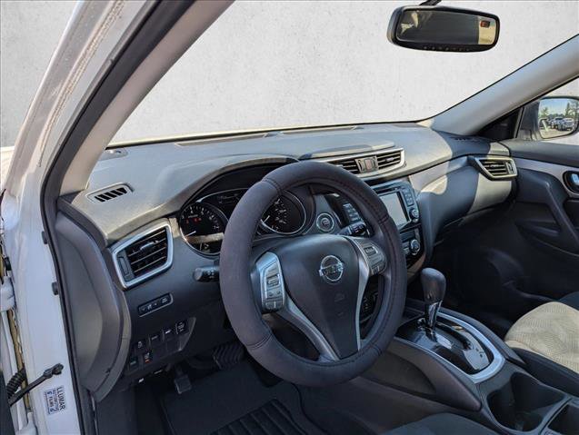 Used 2015 Nissan Rogue SV w/ SV Premium Package image 12