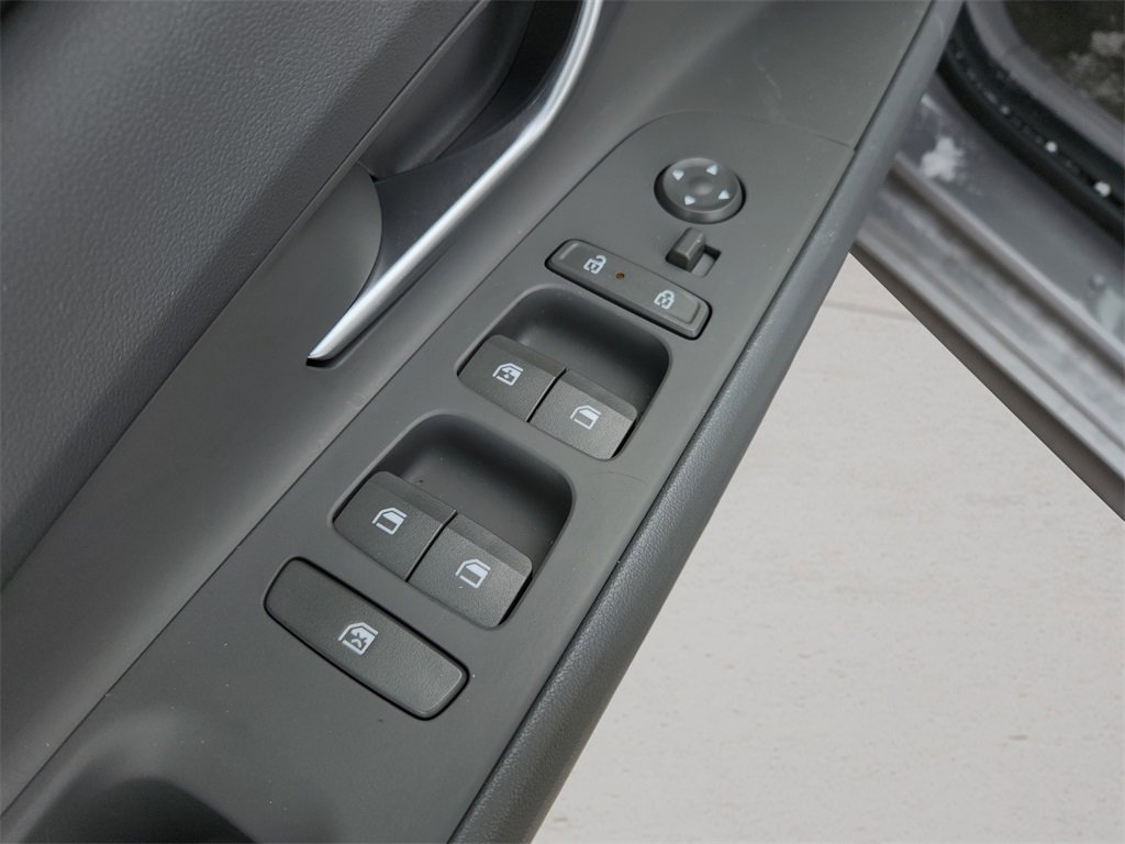Used 2025 Hyundai Elantra Sport image 15