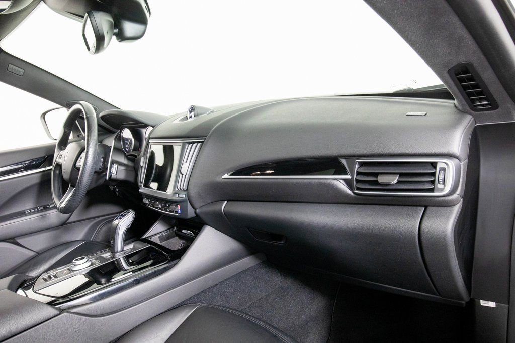 Used 2023 Maserati Levante Modena image 18