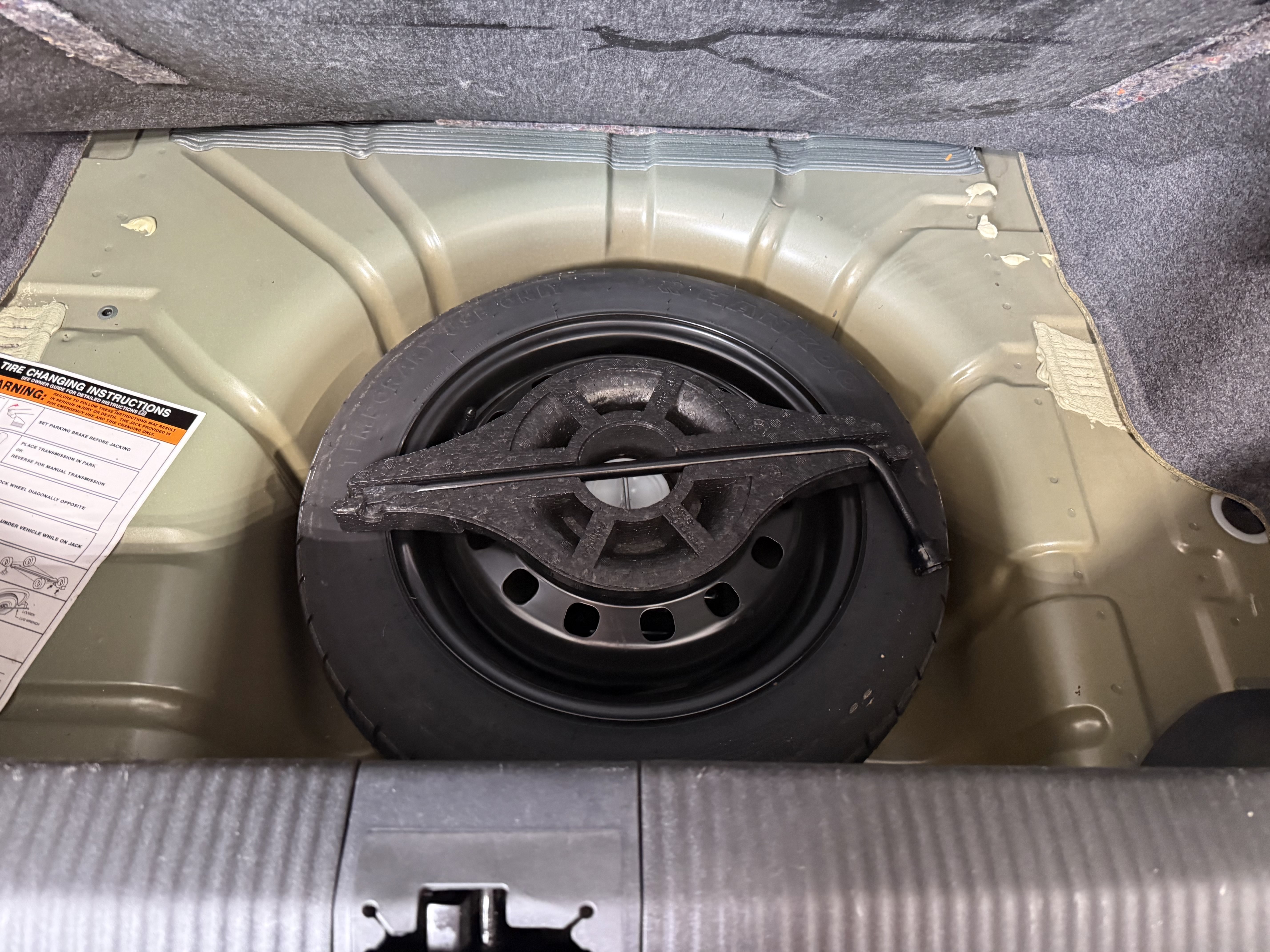 Used 2008 Ford Focus Sedan FWD image 6