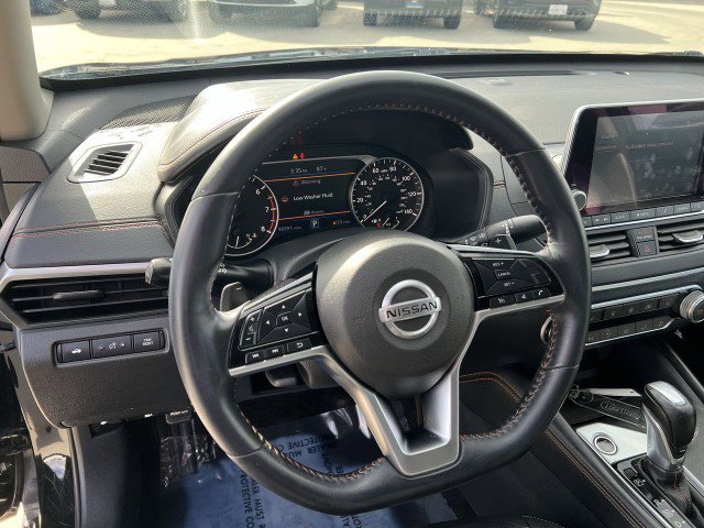 Used 2019 Nissan Altima 2.5 SR w/ SR Premium Package FWD image 11