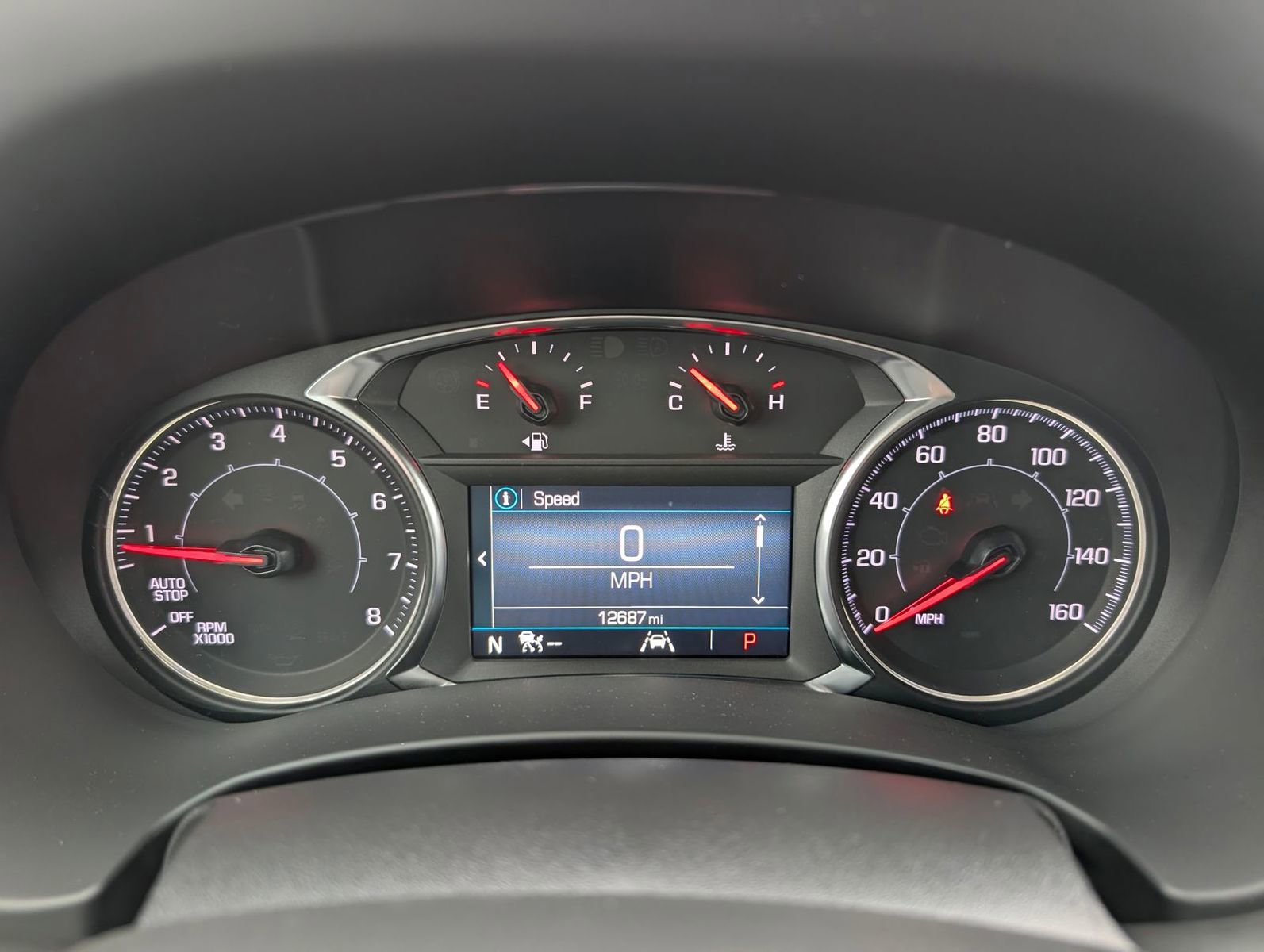 Used 2024 GMC Terrain SLE w/ Driver Convenience Package image 17