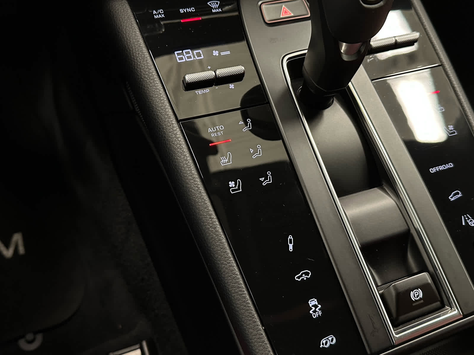 Used 2024 Porsche Macan S image 29