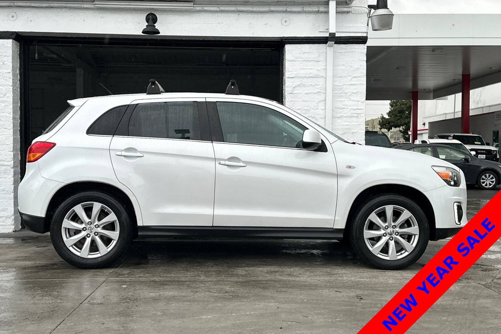 Used 2015 Mitsubishi Outlander Sport SE image 3