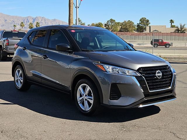 Certified 2025 Nissan Kicks Play S FWD image 9