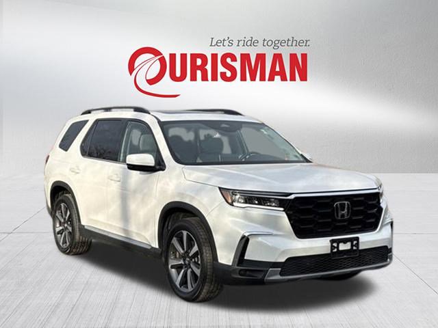 Used 2025 Honda Pilot Touring