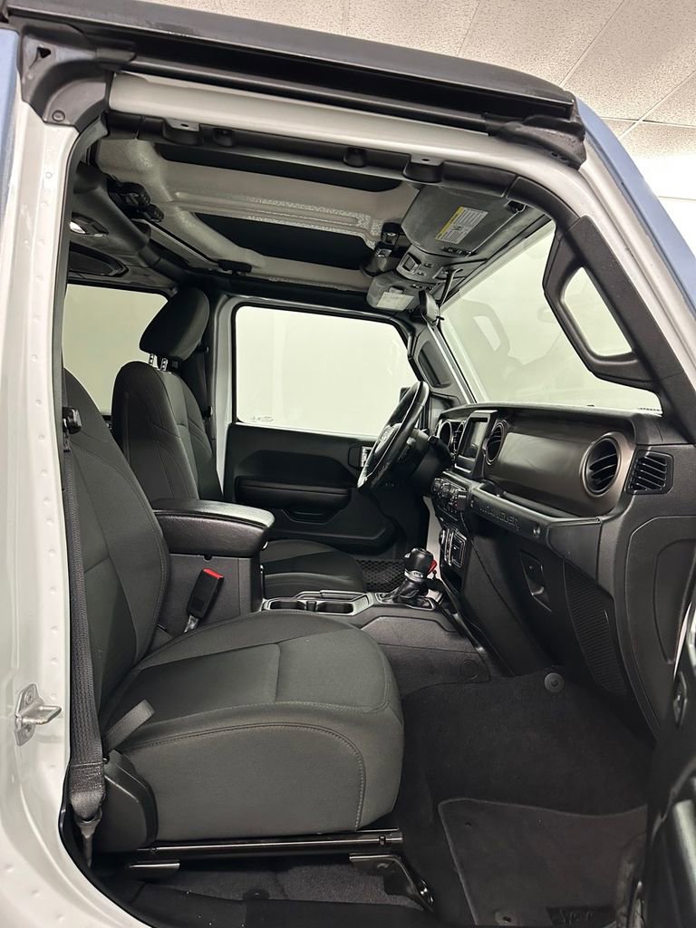 Used 2018 Jeep Wrangler Unlimited Sport S image 32