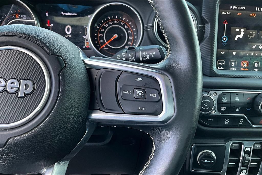 Used 2018 Jeep Wrangler Unlimited Sahara AWD/4WD image 14