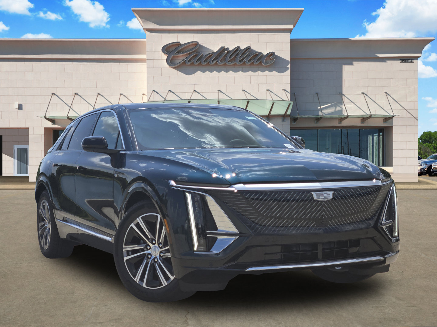 New 2025 Cadillac Lyriq Luxury