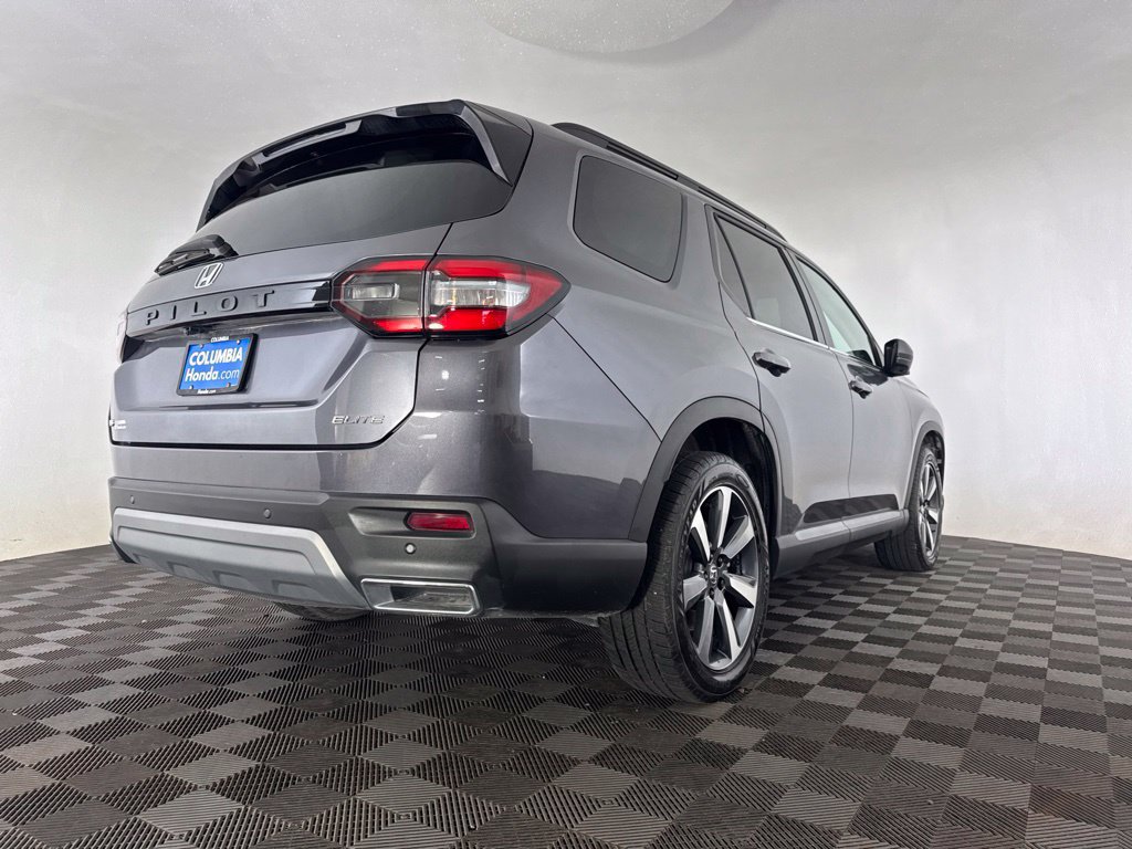 Used 2023 Honda Pilot Elite image 9