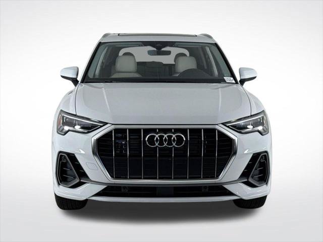 Certified 2025 Audi Q3 2.0T Premium AWD/4WD image 8