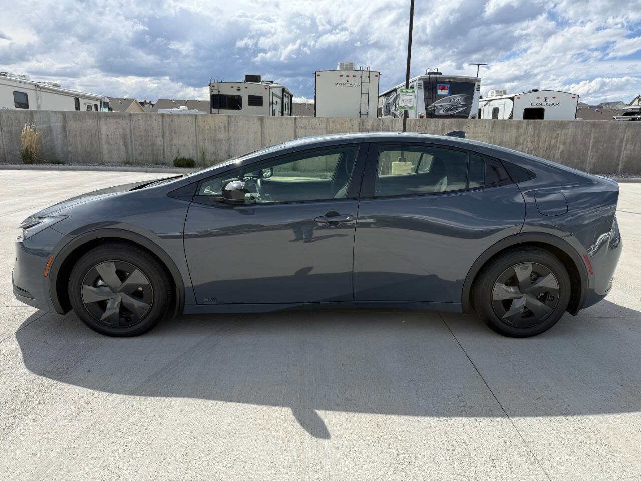 Used 2024 Toyota Prius LE image 6