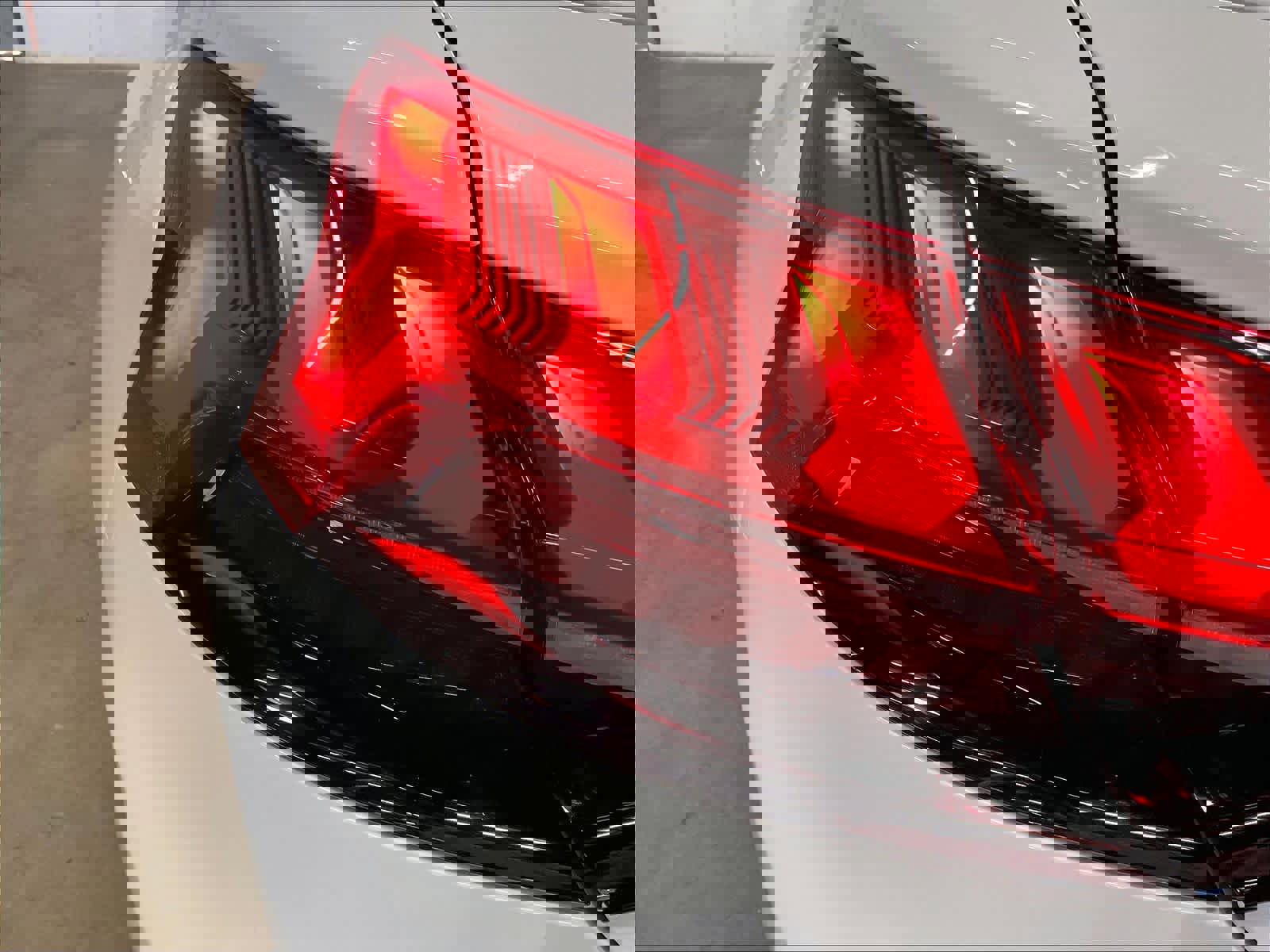 Used 2024 Audi e-tron GT Prestige image 31