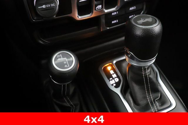 Used 2023 Jeep Wrangler Sahara image 24