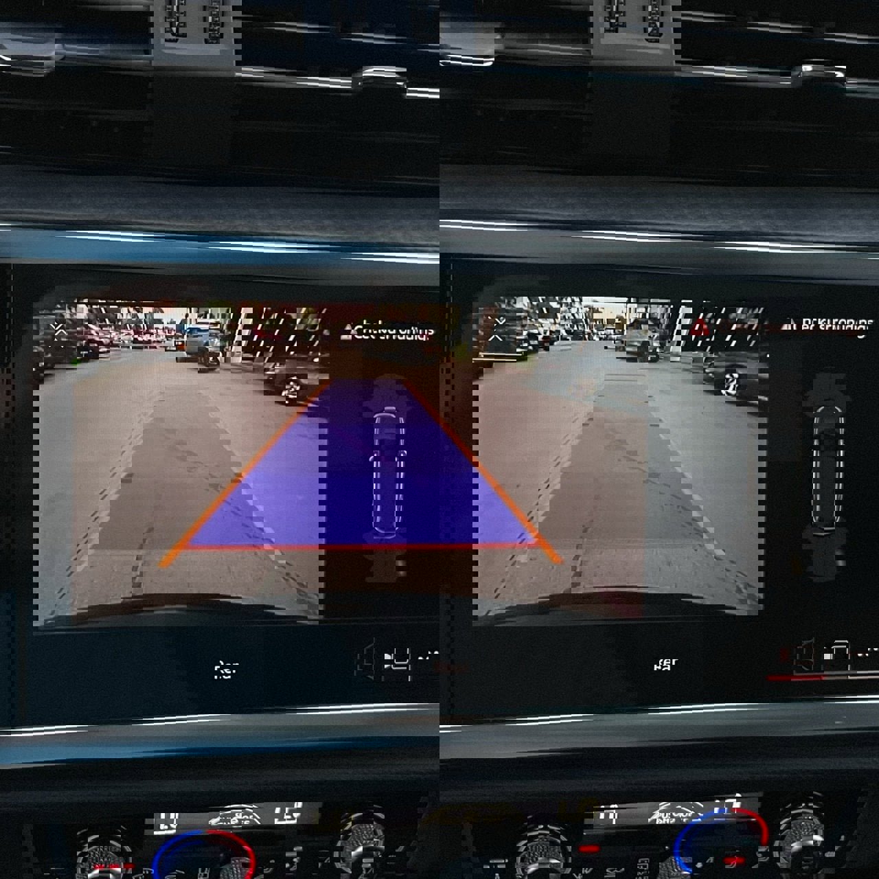 Used 2023 Audi Q3 2.0T Premium image 18