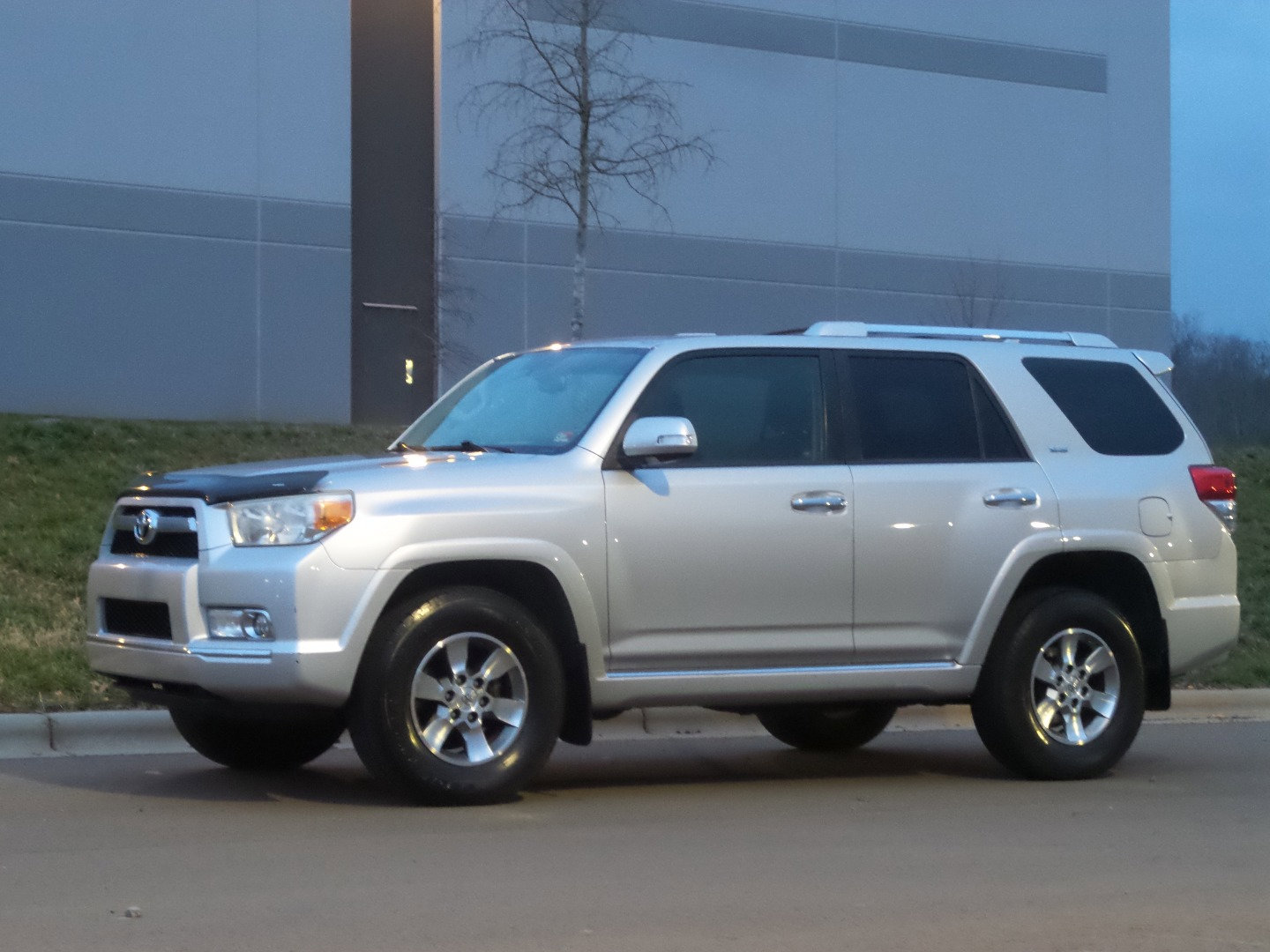 Used 2012 Toyota 4Runner SR5 image 5