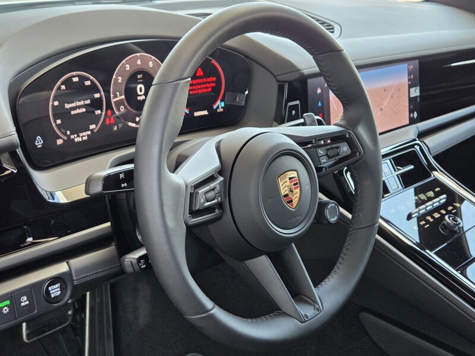Used 2025 Porsche Panamera image 25