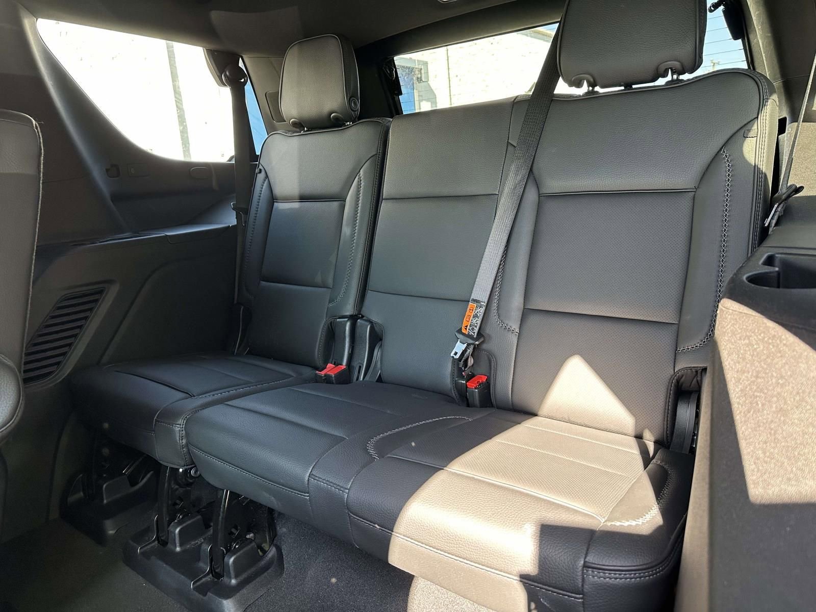 Certified 2025 GMC Yukon Denali AWD/4WD image 24