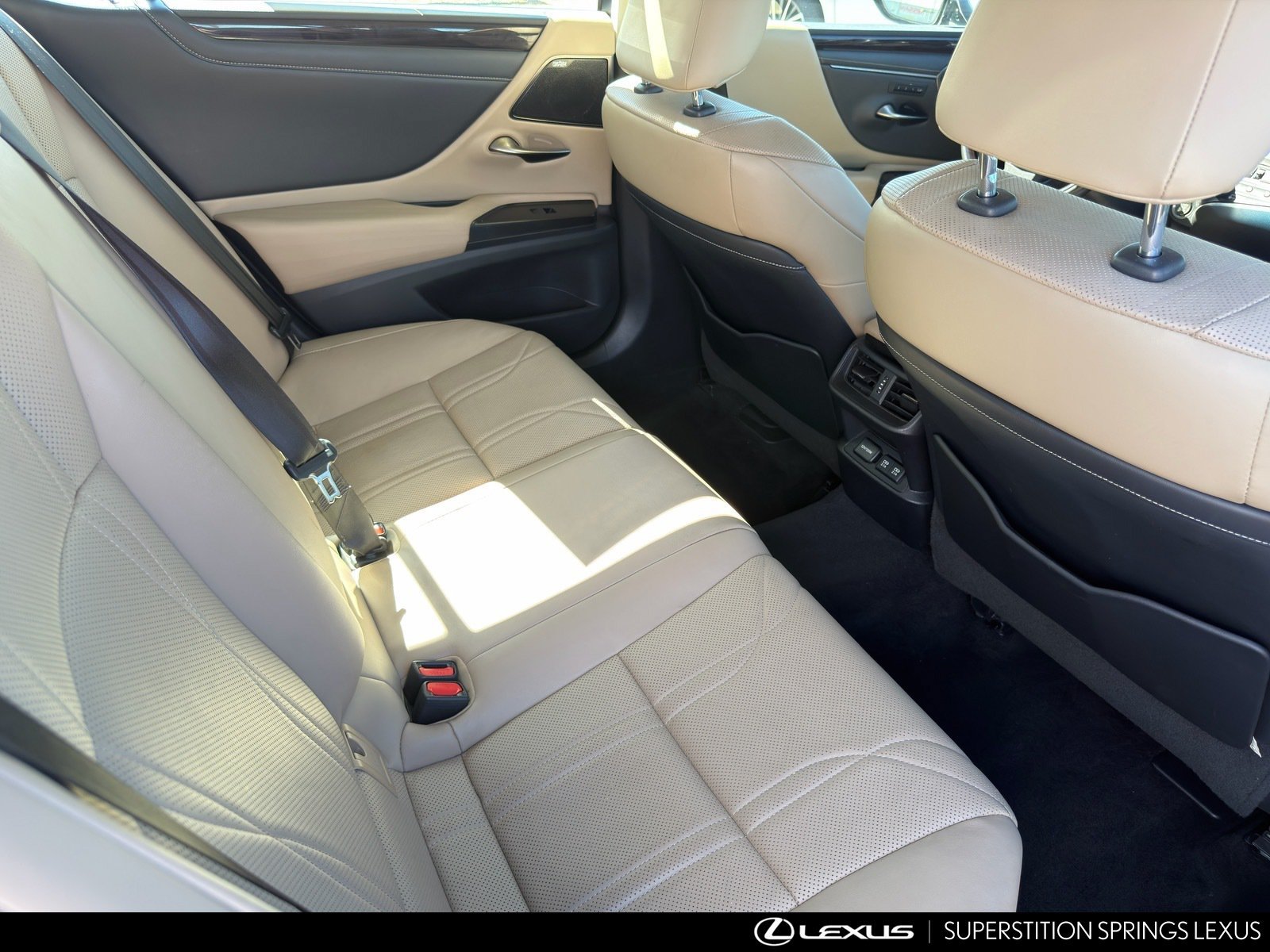Used 2019 Lexus ES 350 w/ Accessory Package 2 FWD image 32
