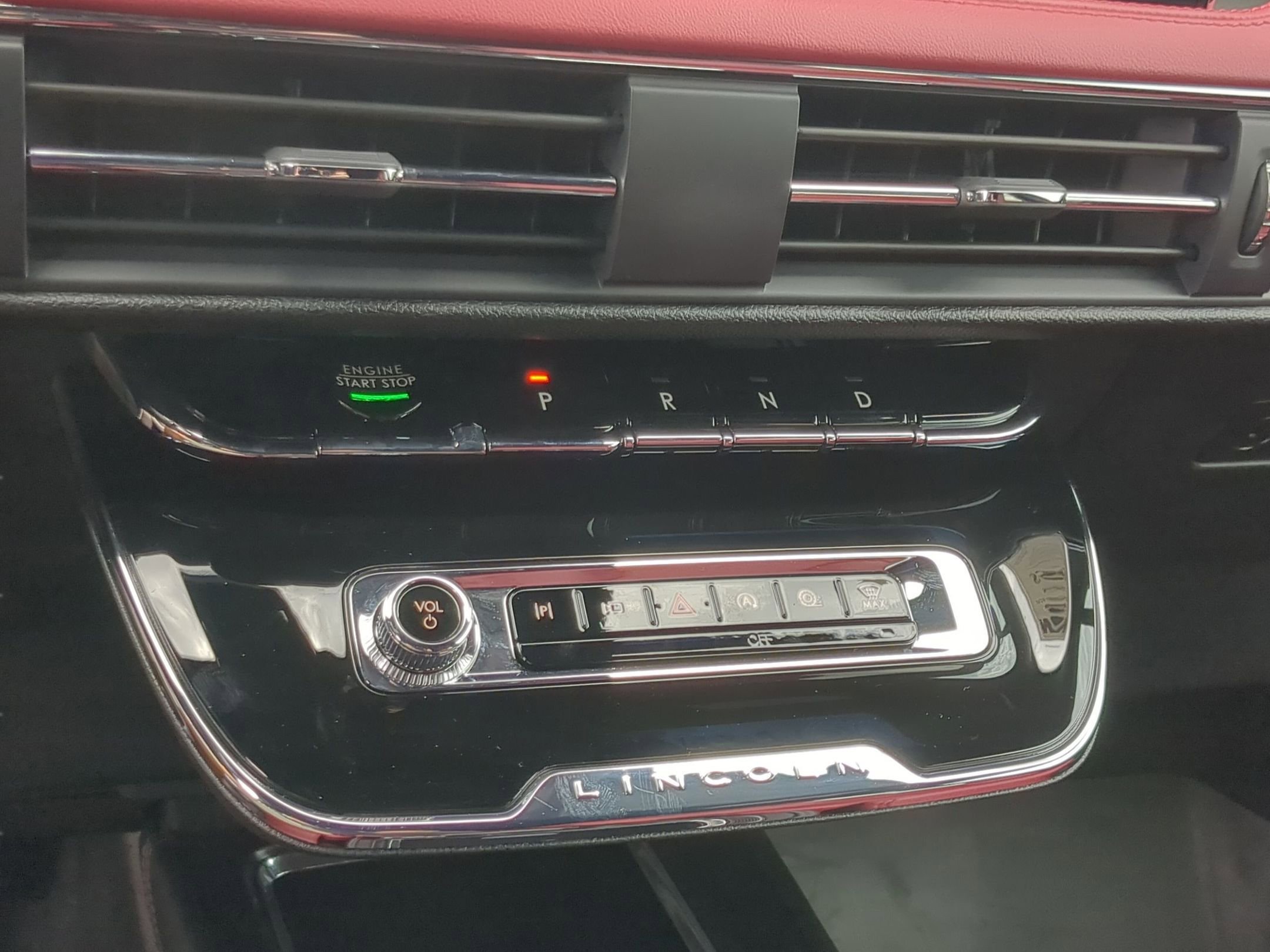 New 2026 Lincoln Corsair Reserve FWD image 19