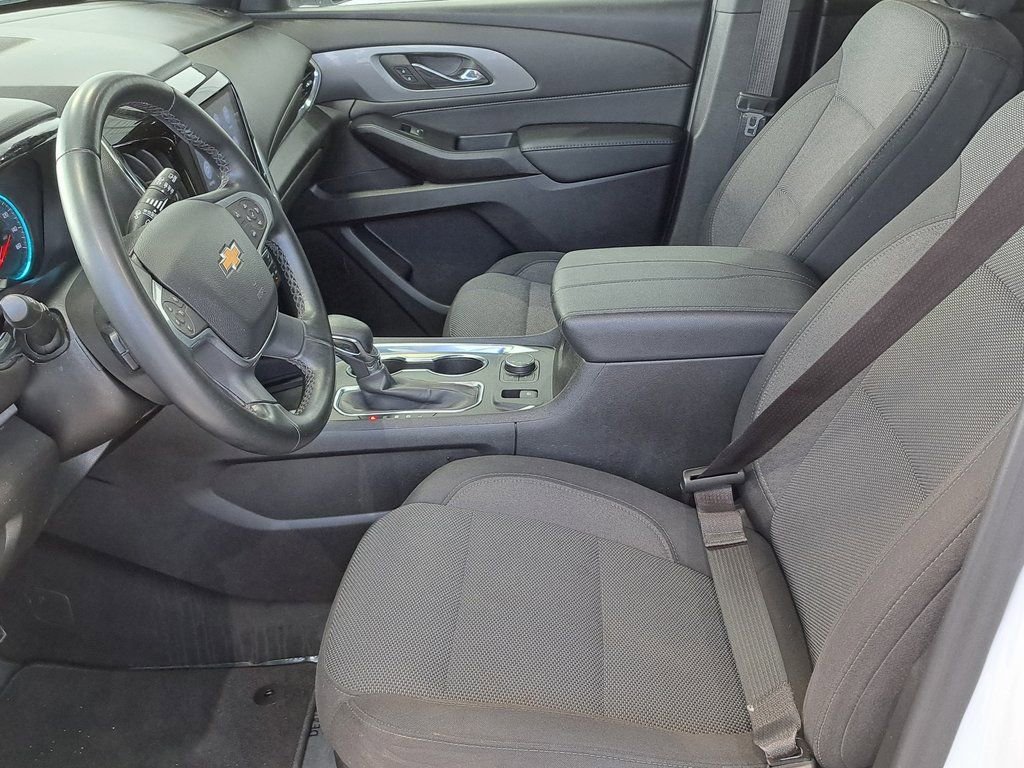 Used 2023 Chevrolet Traverse LT image 25