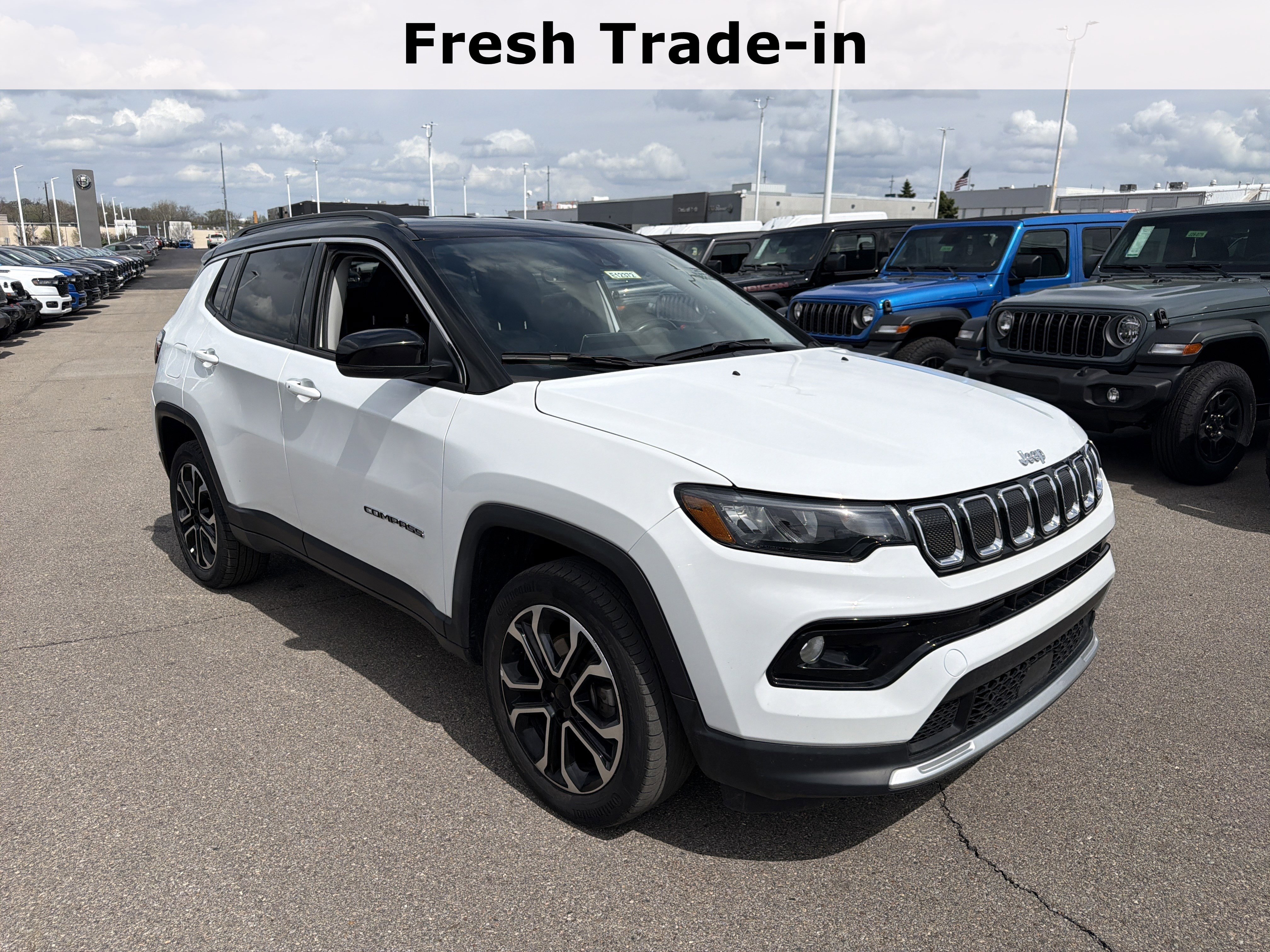 Used 2022 Jeep Compass Limited image 13