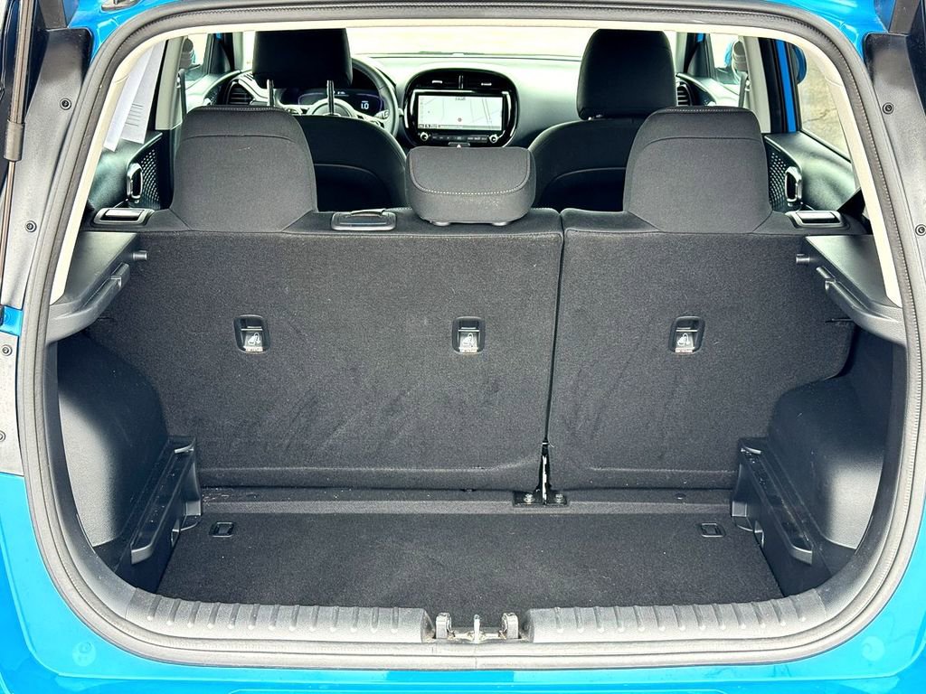 Used 2025 Kia Soul EX image 10