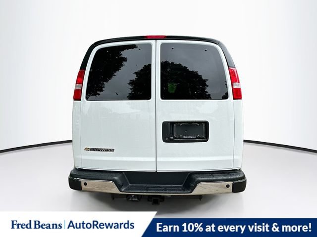 New 2025 Chevrolet Express 3500 w/ Chrome Appearance Package RWD image 6