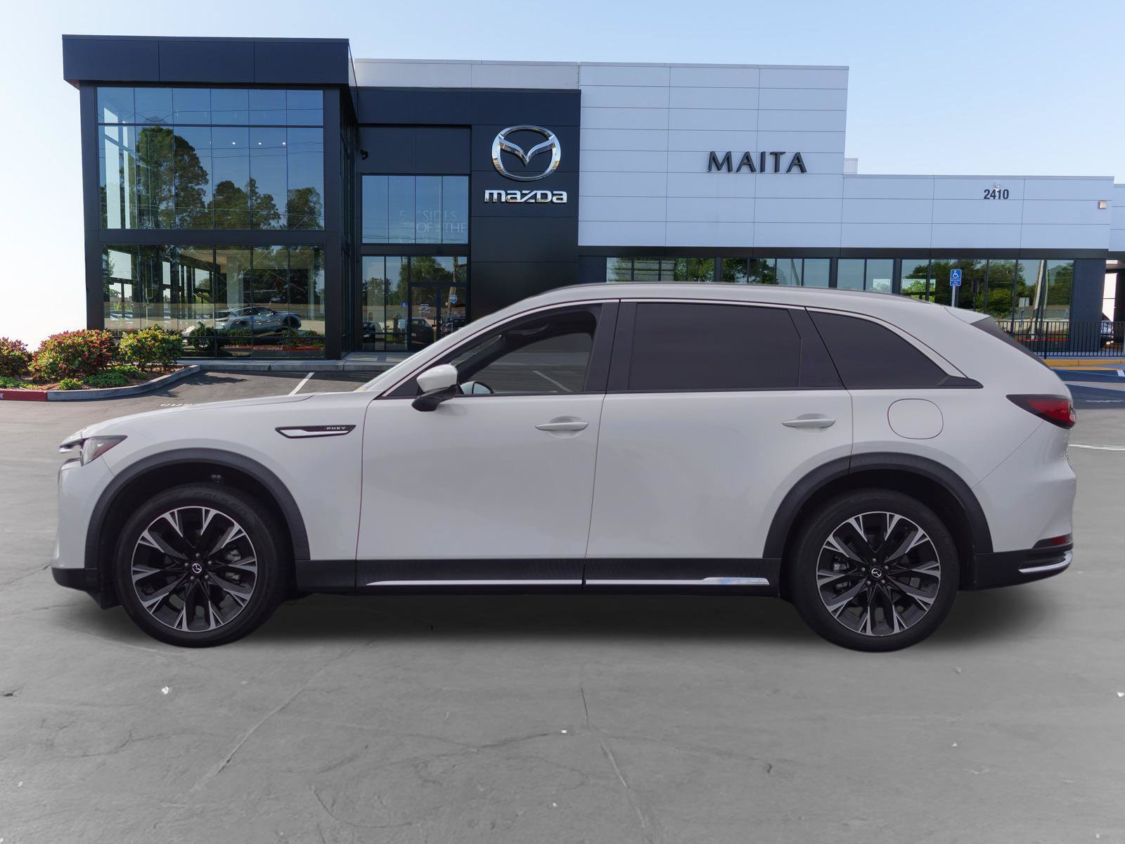 Certified 2024 MAZDA CX-90 Plug-In Hybrid w/ Premium Plus AWD/4WD image 9