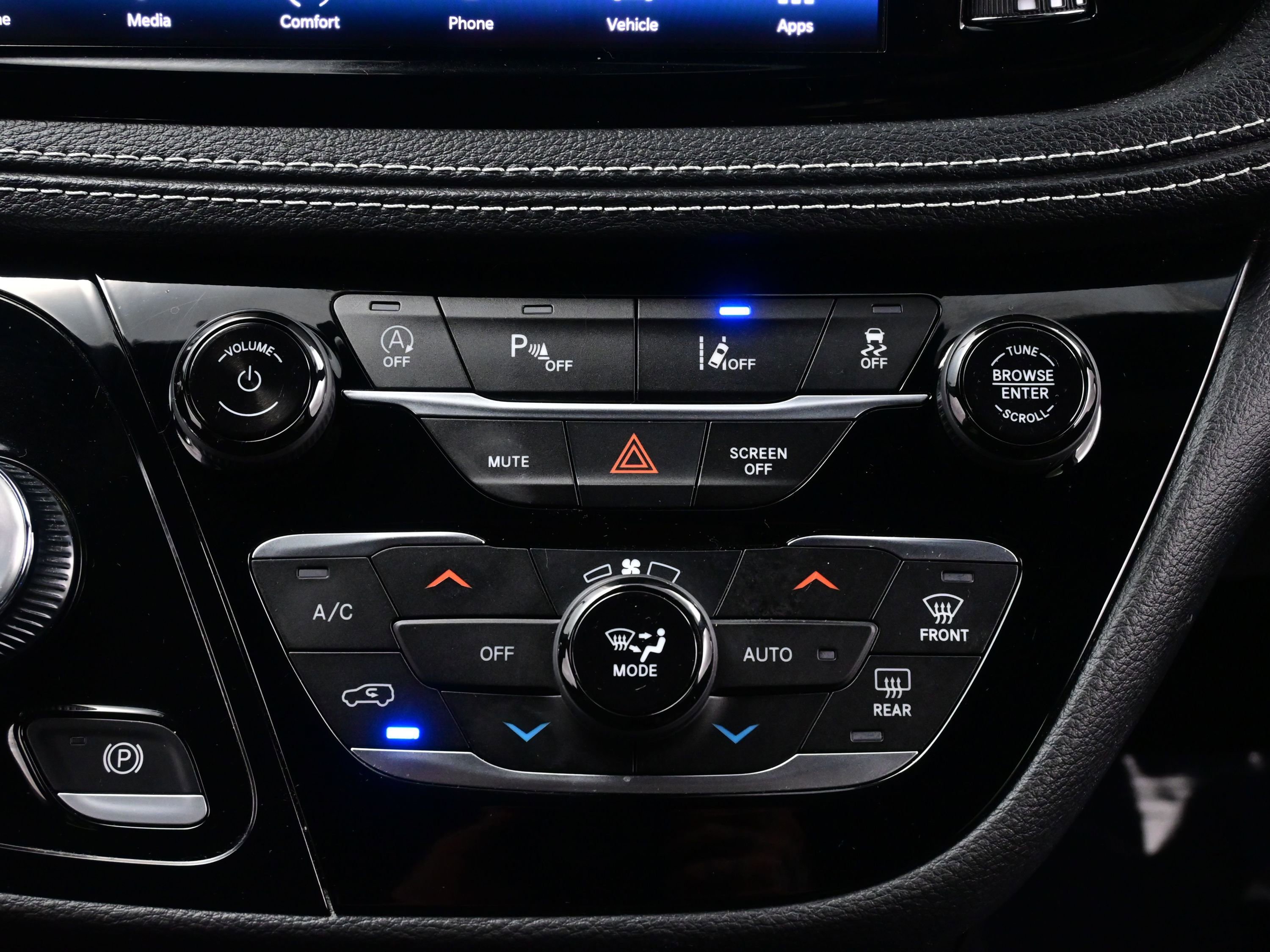 Used 2023 Chrysler Pacifica Touring-L w/ S Appearance Package image 21