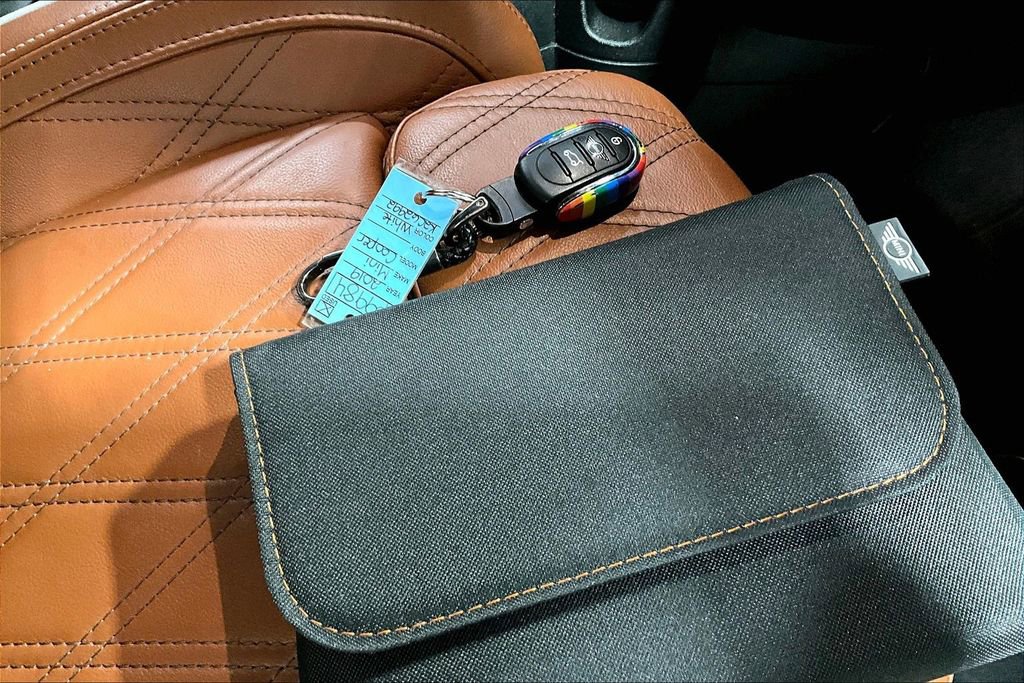 Used 2019 MINI Cooper S w/ Storage Package image 32