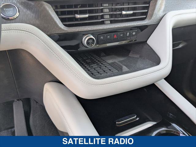 Used 2025 Ford Explorer Platinum w/ Ultimate Package AWD/4WD image 17